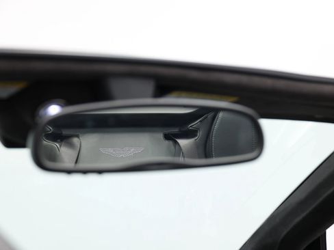 Used 2015 Aston Martin DB9 Volante RWD image 54