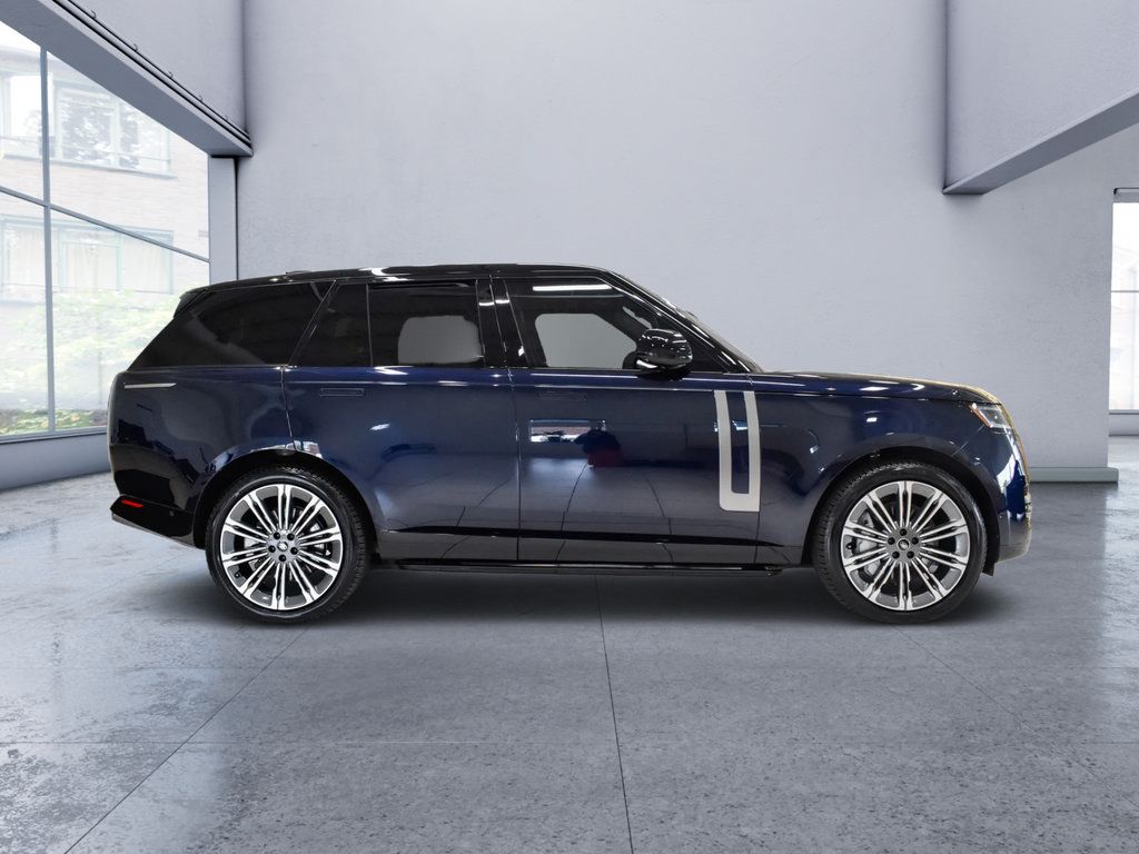 Used 2023 Land Rover Range Rover SE AWD/4WD image 5