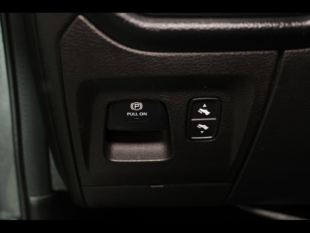 Used 2021 RAM 1500 Laramie AWD/4WD image 26