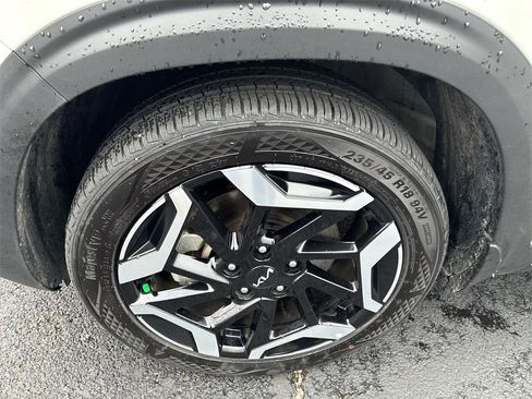 Used 2024 Kia Seltos SX image 10