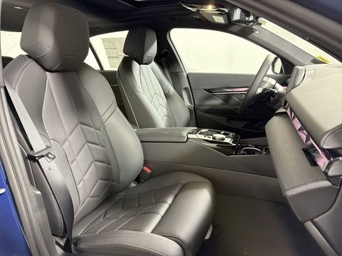 New 2026 BMW 530i xDrive w/ M Sport Package image 21