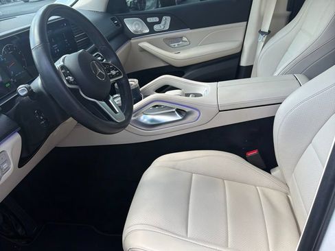 Used 2021 Mercedes-Benz GLS 450 4MATIC image 7