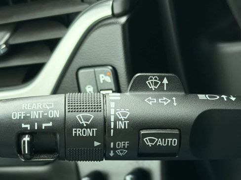 Used 2015 Chevrolet Tahoe LTZ image 28