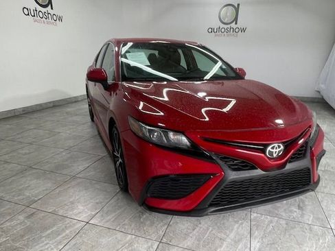 Used 2021 Toyota Camry SE image 7