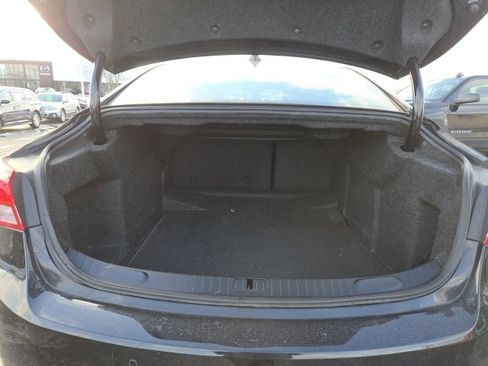 Used 2019 Chevrolet Impala LT w/ LT Convenience Package image 11
