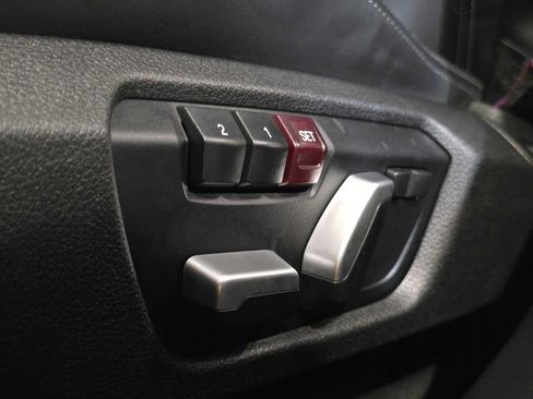 Used 2018 BMW M3 RWD image 24