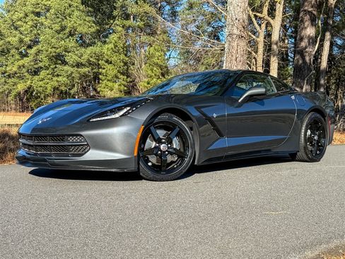 Used 2014 Chevrolet Corvette Stingray Coupe image 2