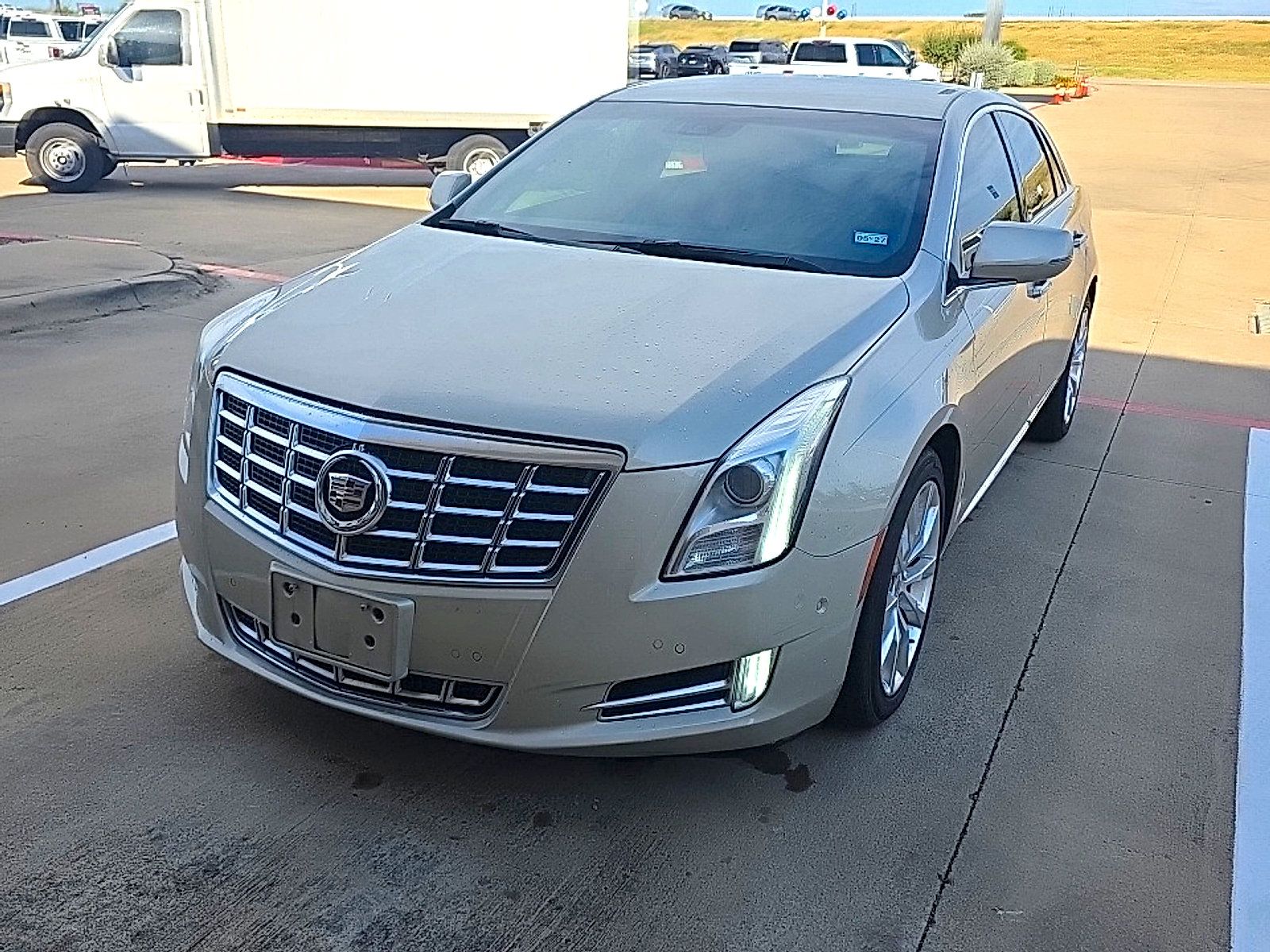 Used 2015 Cadillac XTS Luxury w/ Driver Awareness Package FWD image 3