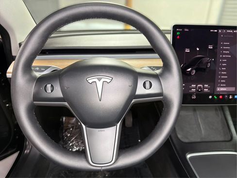 Used 2022 Tesla Model 3 Long Range AWD/4WD image 31