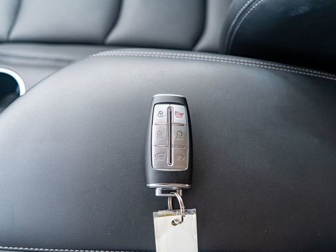 Used 2025 Genesis GV70 2.5T image 30