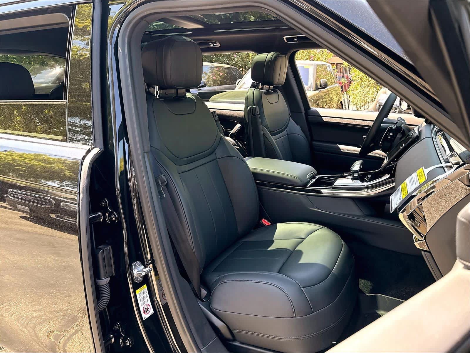 New 2026 Land Rover Range Rover Sport Dynamic SE AWD/4WD image 31