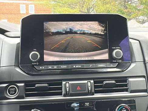 Certified 2024 Nissan Pathfinder S image 17