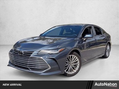 Used 2021 Toyota Avalon Limited image 1