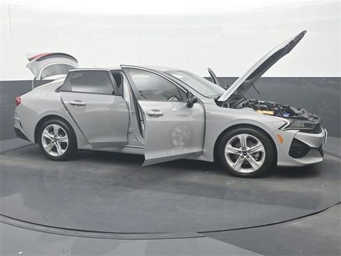 Used 2022 Kia K5 GT-Line image 35