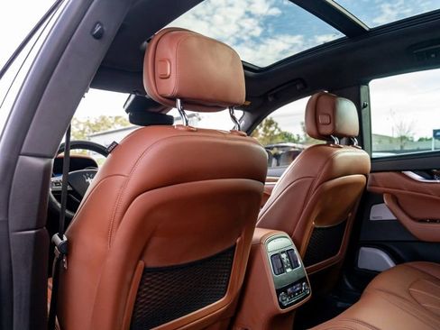 Used 2019 Maserati Levante S GranLusso image 46