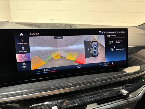 Used 2023 BMW X7 xDrive40i w/ Executive Package image 17