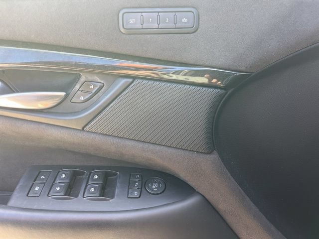 Used 2020 Cadillac Escalade Platinum AWD/4WD image 12