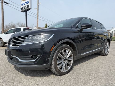 Used 2016 Lincoln MKX Reserve w/ Luxury Package AWD/4WD image 2