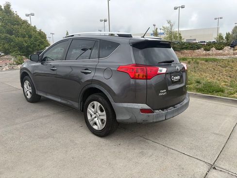 Used 2013 Toyota RAV4 LE FWD image 3