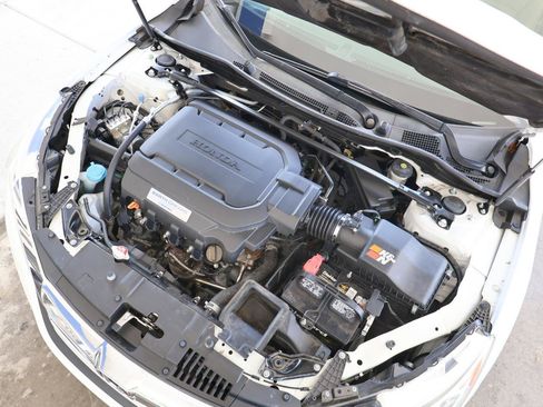 Used 2016 Honda Accord EX-L image 32