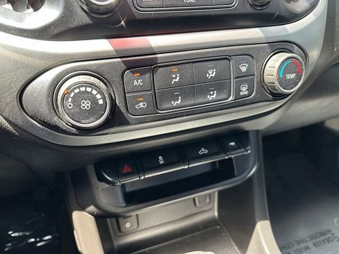 Used 2016 Chevrolet Colorado LT w/ LT Convenience Package RWD image 22