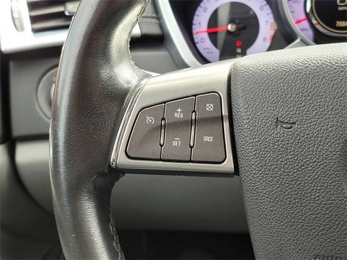 Used 2011 Cadillac SRX Luxury image 26