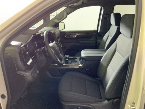 New 2026 Chevrolet Silverado 1500 RST AWD/4WD image 18