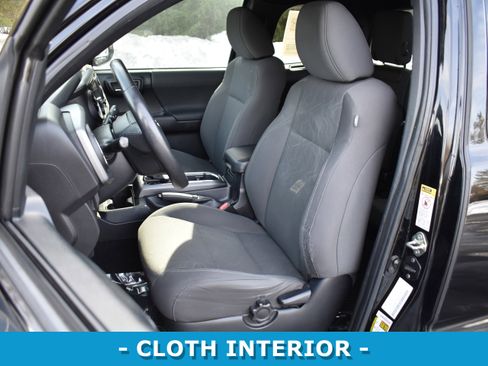 Used 2016 Toyota Tacoma TRD Sport w/ Towing Package image 8