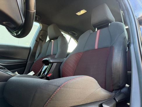 Used 2023 Toyota Corolla SE image 11