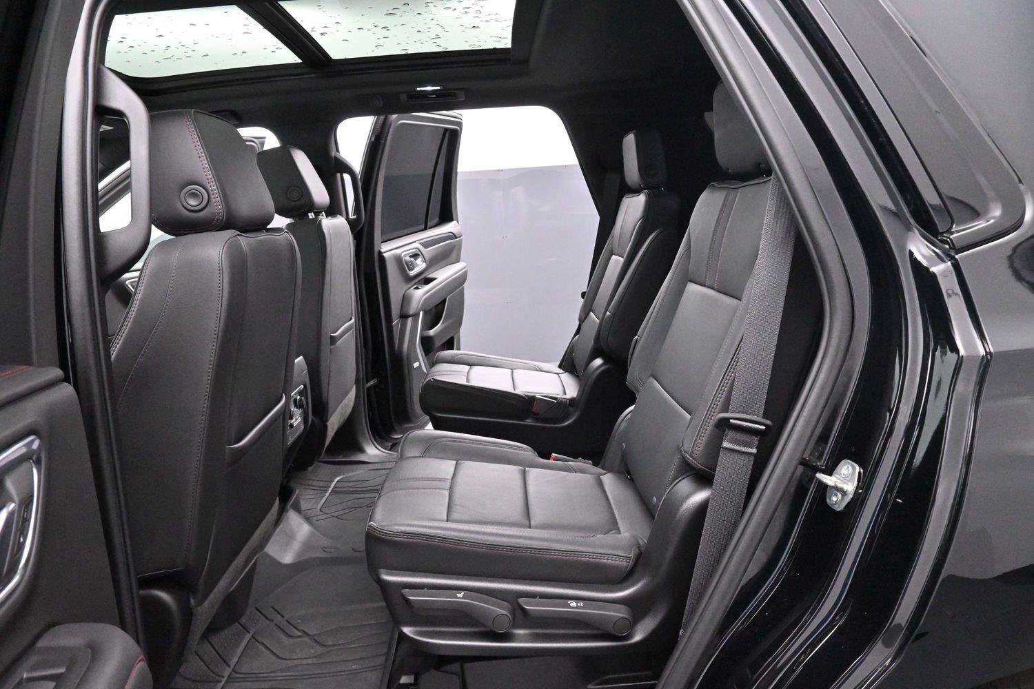Used 2024 Chevrolet Tahoe RST w/ Luxury Package AWD/4WD image 33