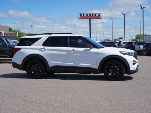 Used 2020 Ford Explorer ST w/ ST Street Pack AWD/4WD image 2