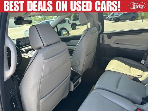 Used 2025 Honda Odyssey Touring image 23