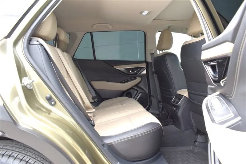 Used 2023 Subaru Outback Limited AWD/4WD image 28