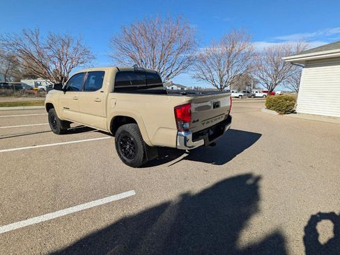 Used 2019 Toyota Tacoma SR5 AWD/4WD image 3