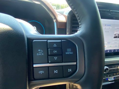 Used 2023 Ford F150 Lariat AWD/4WD image 27