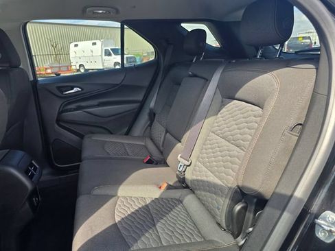 Used 2019 Chevrolet Equinox LT FWD image 12