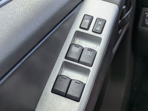 Used 2011 Nissan Pathfinder Silver w/ Protection Pkg image 20