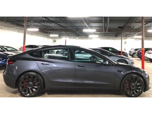 Used 2023 Tesla Model 3 Performance image 9