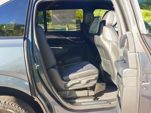 New 2026 Cadillac Escalade IQ Luxury 1 image 10