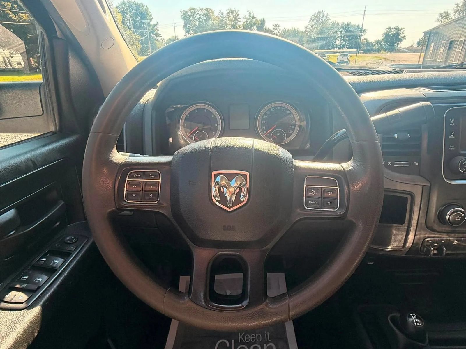 Used 2018 RAM 2500 Tradesman w/ Chrome Appearance Group AWD/4WD image 12