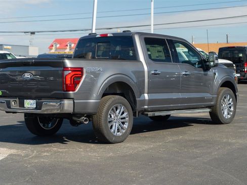 Used 2025 Ford F150 Lariat w/ Equipment Group 501A Mid image 5