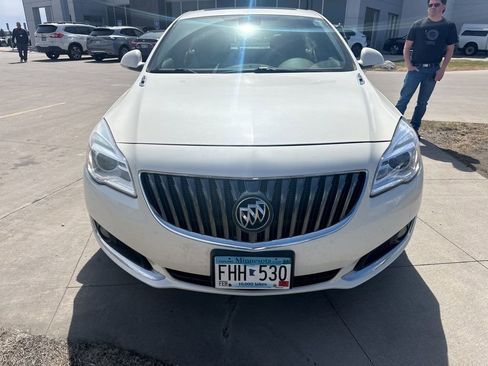Used 2015 Buick Regal AWD image 2