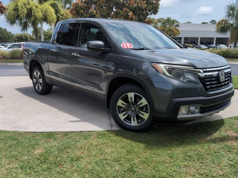 Used 2019 Honda Ridgeline RTL-E image 2