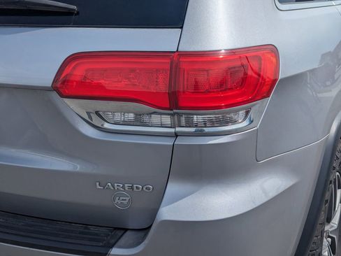 Used 2019 Jeep Grand Cherokee Laredo w/ Laredo X Package RWD image 5