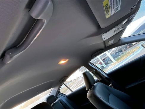 Used 2016 Honda Accord LX image 13