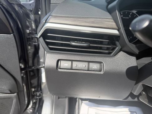 Used 2025 Nissan Altima 2.5 SV FWD image 20