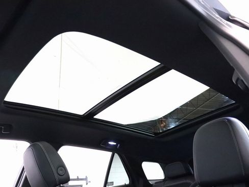 Used 2024 Chevrolet Blazer EV LT image 26