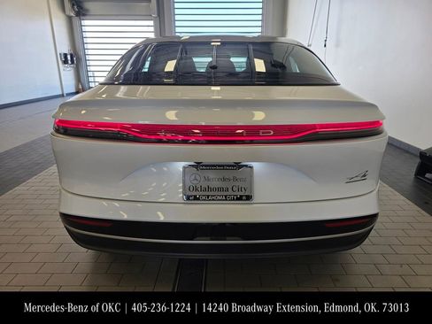 Used 2022 Lucid Air Grand Touring image 6