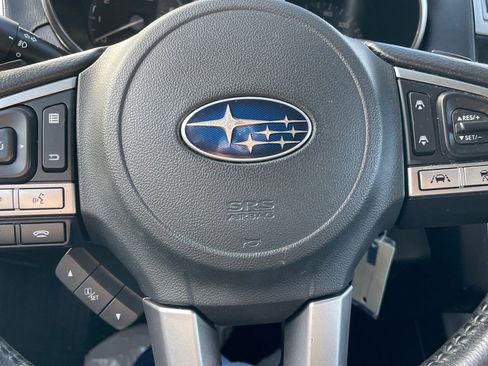 Used 2017 Subaru Outback 2.5i Premium image 15