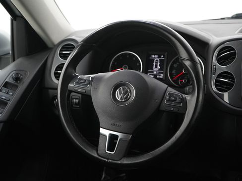 Used 2017 Volkswagen Tiguan S FWD image 14